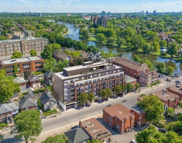 408-18 Hawthorne Avenue, Ottawa, ON, K1S 0B1