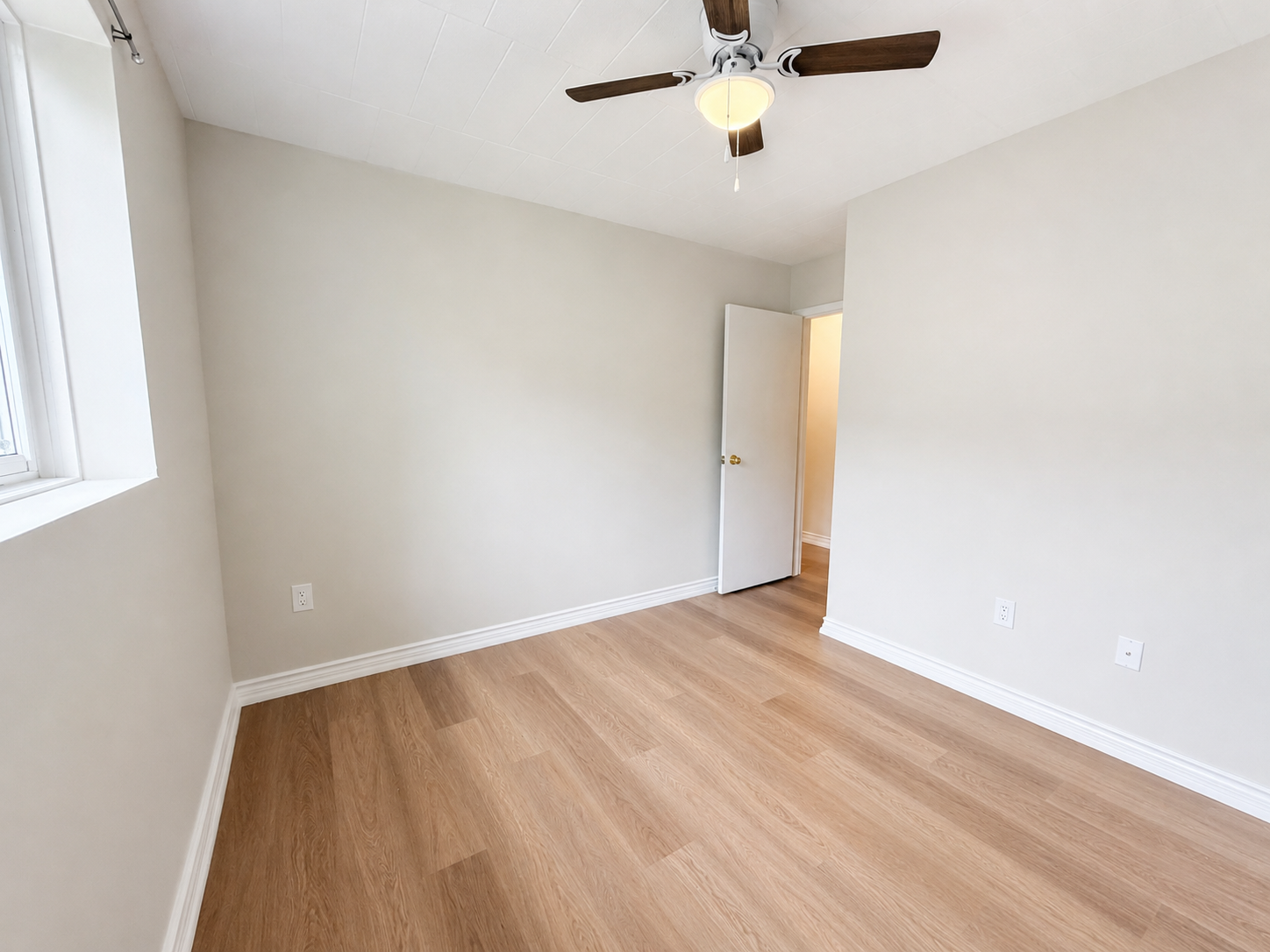 Unit 8-19 Empire Street, Welland, ON, L3B 2L3 - 13