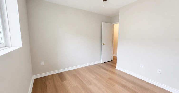 Unit 8-19 Empire Street, Welland, ON, L3B 2L3 - 13