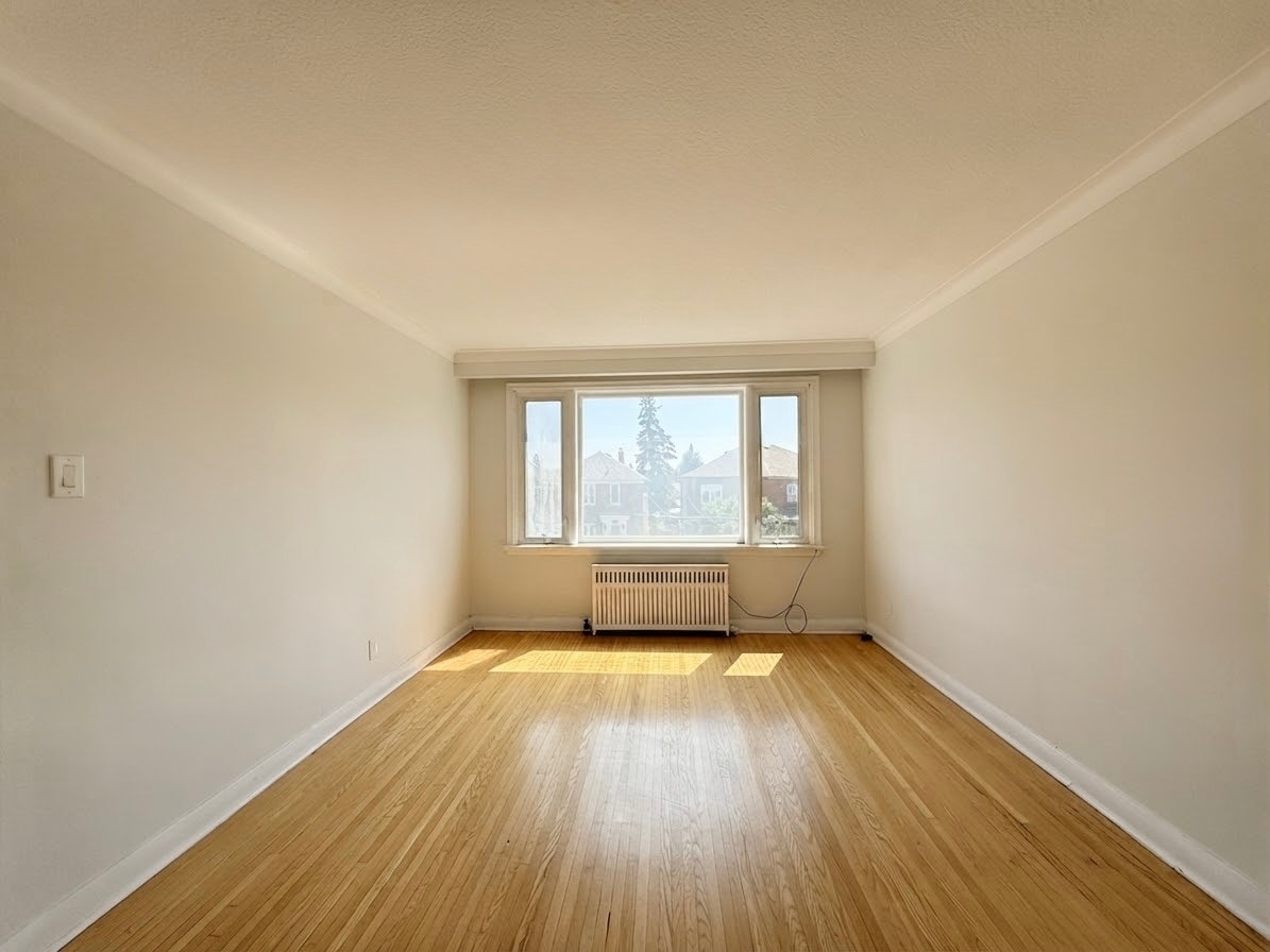 82 Lanark Avenue, Toronto, ON, M6E 2G4 - 2
