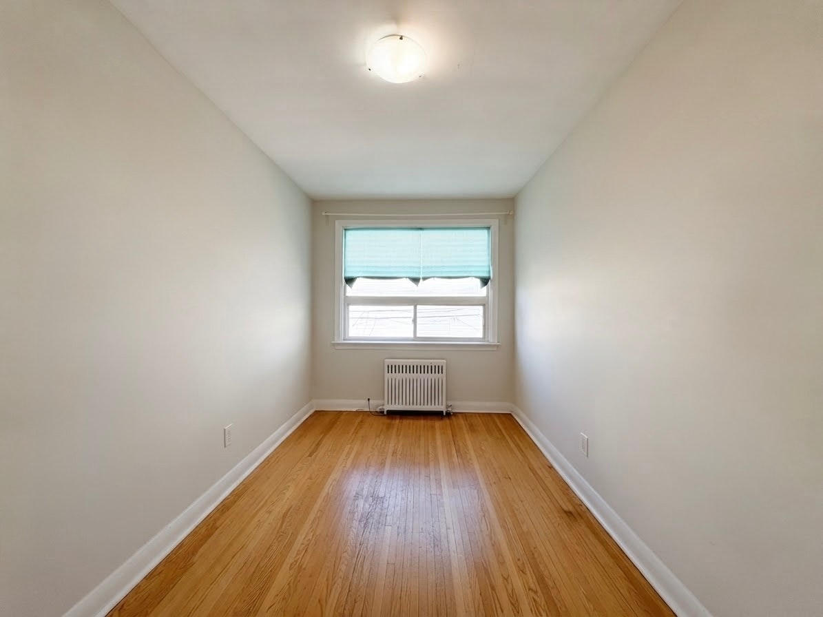 82 Lanark Avenue, Toronto, ON, M6E 2G4 - 22