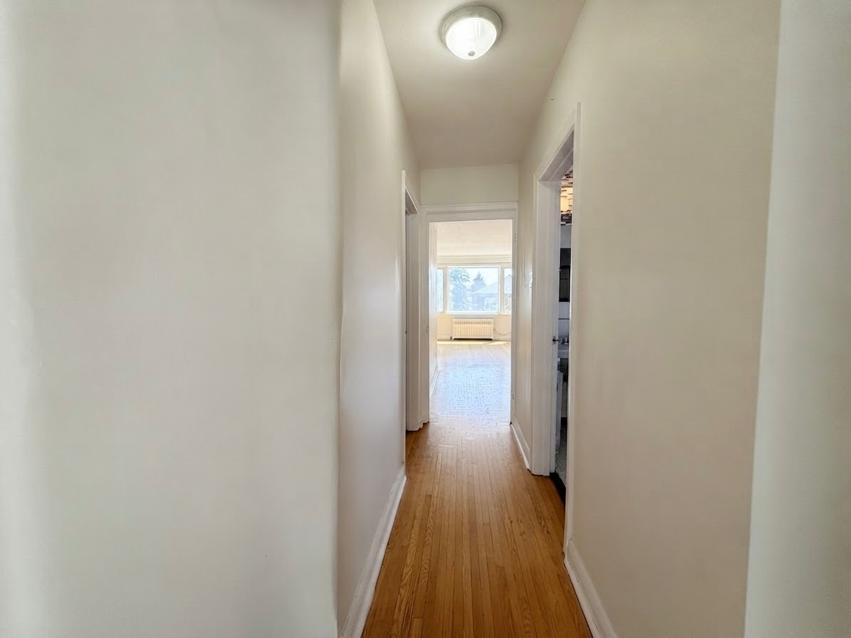 82 Lanark Avenue, Toronto, ON, M6E 2G4 - 24