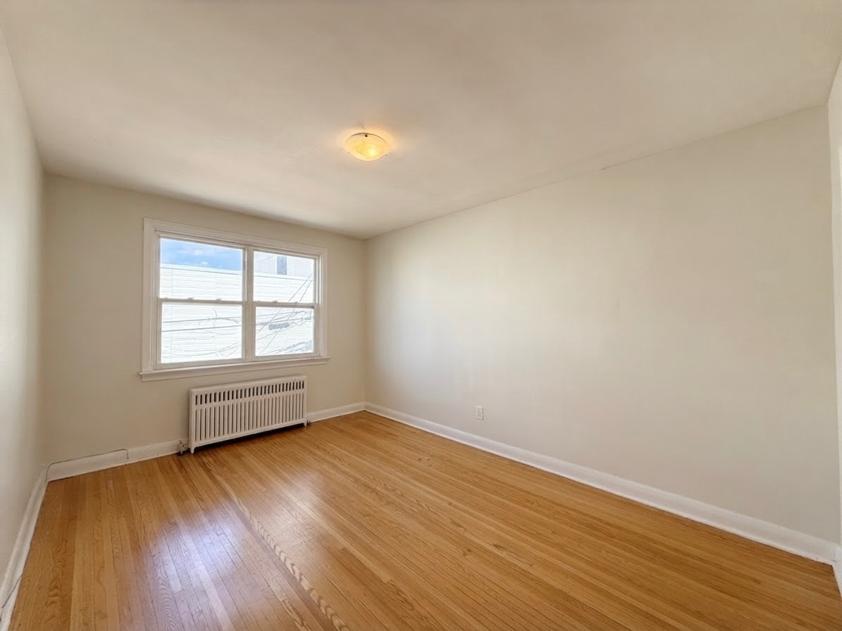 82 Lanark Avenue, Toronto, ON, M6E 2G4 - 16