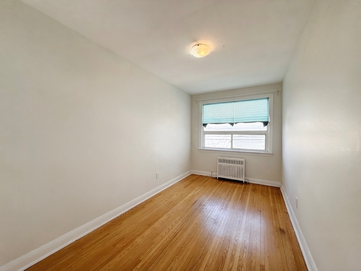 82 Lanark Avenue, Toronto, ON, M6E 2G4 - 21