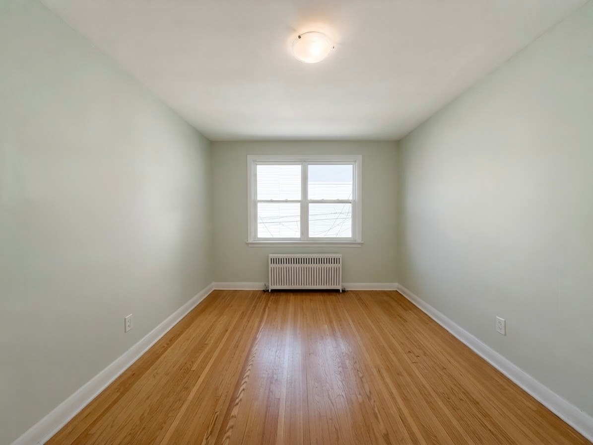 82 Lanark Avenue, Toronto, ON, M6E 2G4 - 15