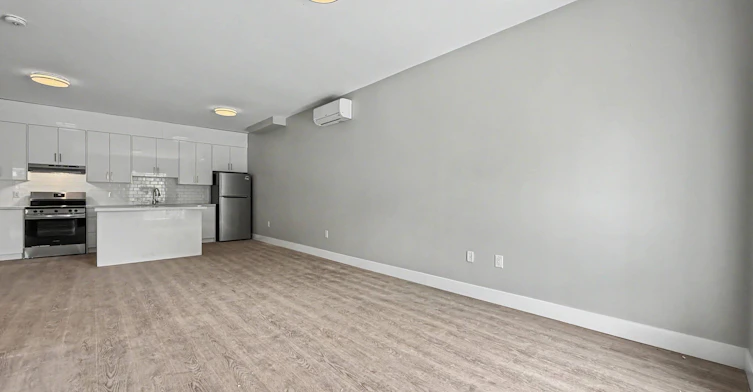 8-199 Pine Street, Tay, ON, L0K 2C0 - 2