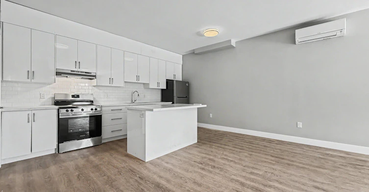 8-199 Pine Street, Tay, ON, L0K 2C0 - 5