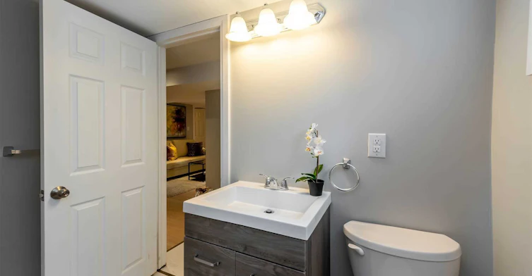 Basement-605 Mohawk Road E, Hamilton, ON, L8V 2J8 - 12