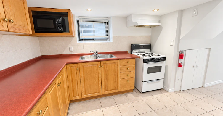 Basement-272 Stinson Crescent, Hamilton, ON, L8N 1T7 - 2