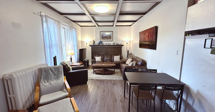 241 Queen Street S, Hamilton, ON, L8P 3T1 - 2