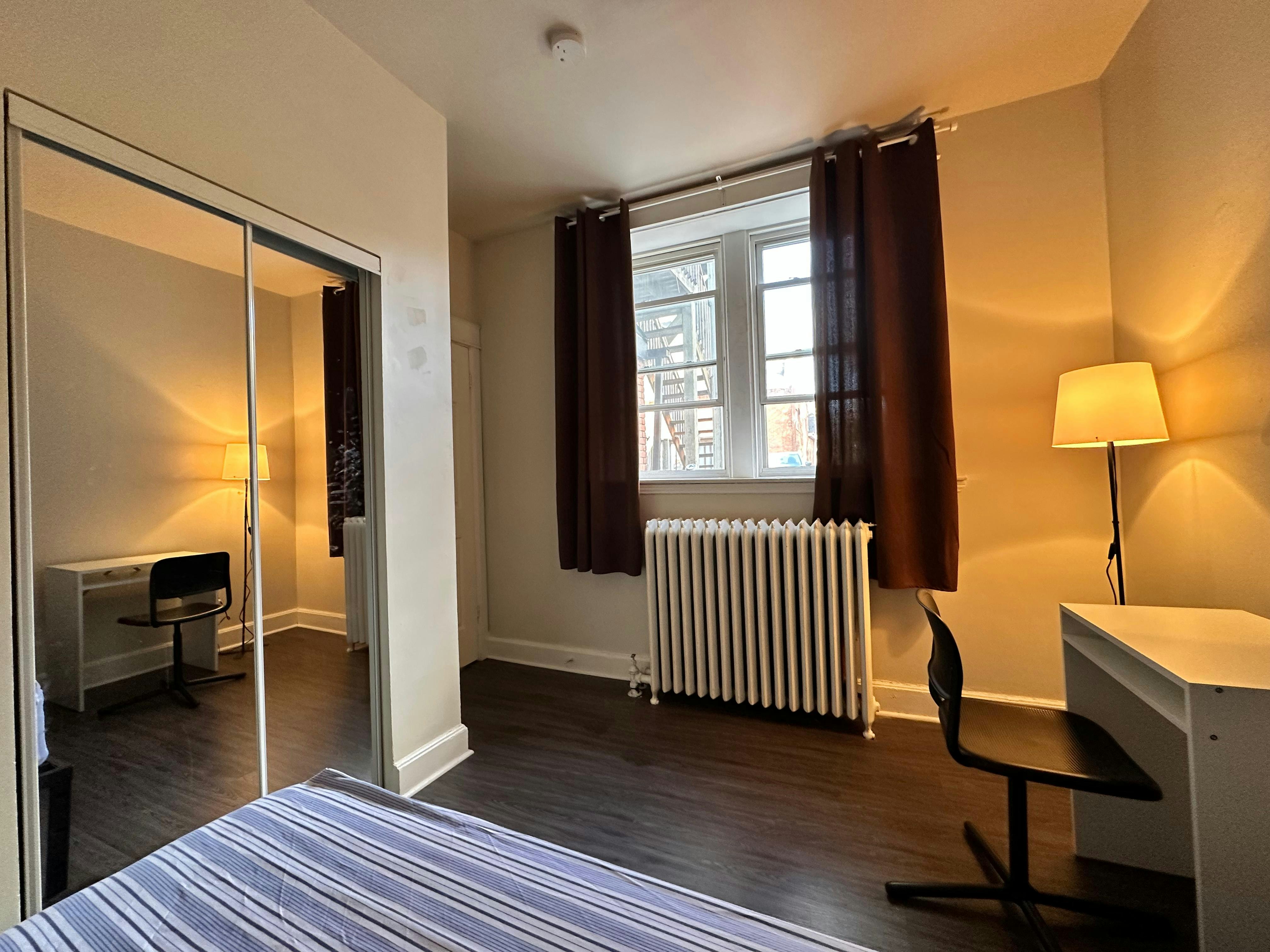 241 Queen Street S, Hamilton, ON, L8P 3T1 - 7