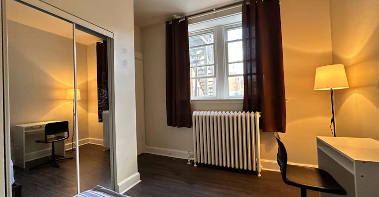 241 Queen Street S, Hamilton, ON, L8P 3T1 - 7
