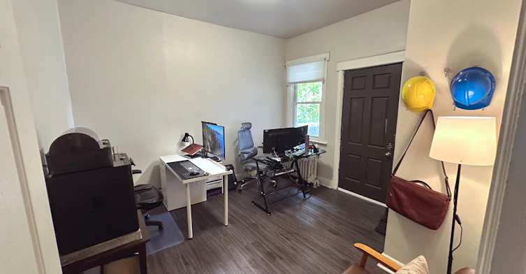 241 Queen Street S, Hamilton, ON, L8P 3T1 - 8
