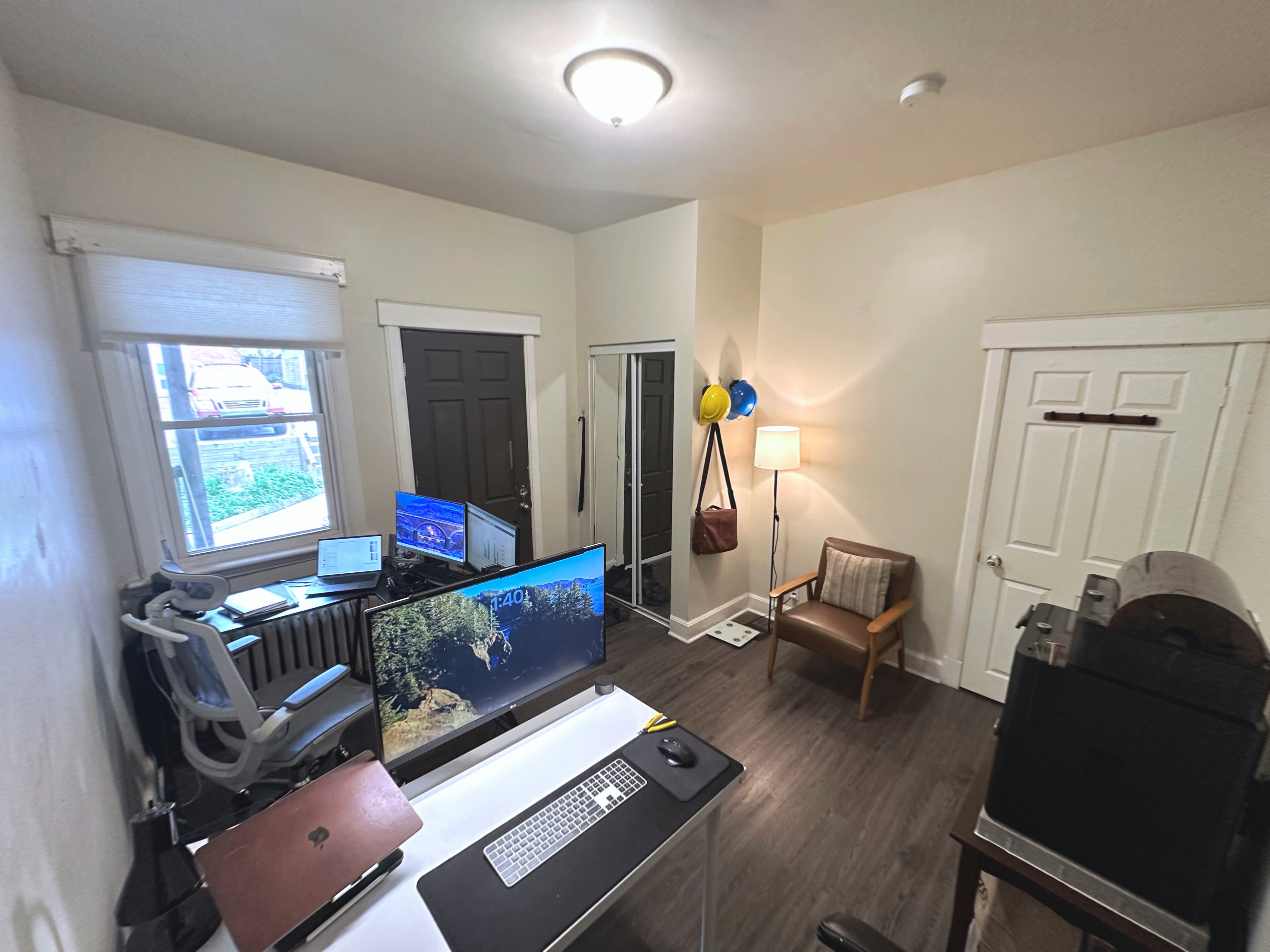 241 Queen Street S, Hamilton, ON, L8P 3T1 - 9