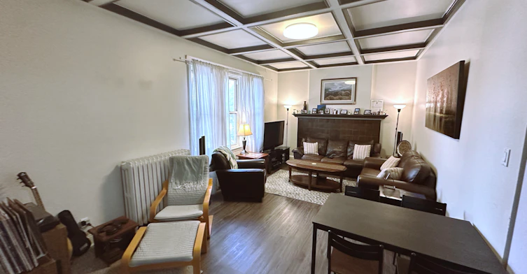 241 Queen Street S, Hamilton, ON, L8P 3T1