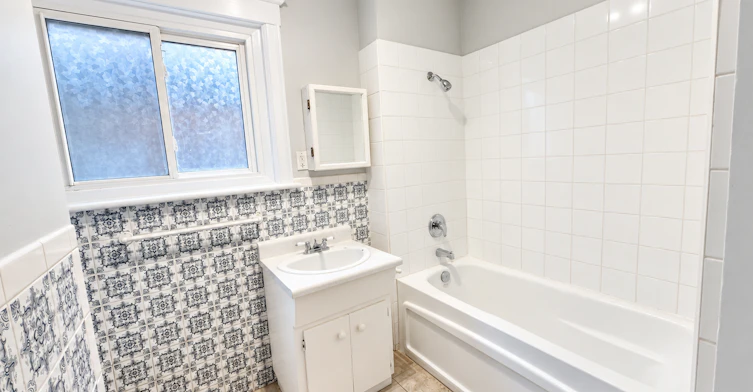 Unit 2-47 Delaware Avenue, Hamilton, ON, L8M 1T5 - 5