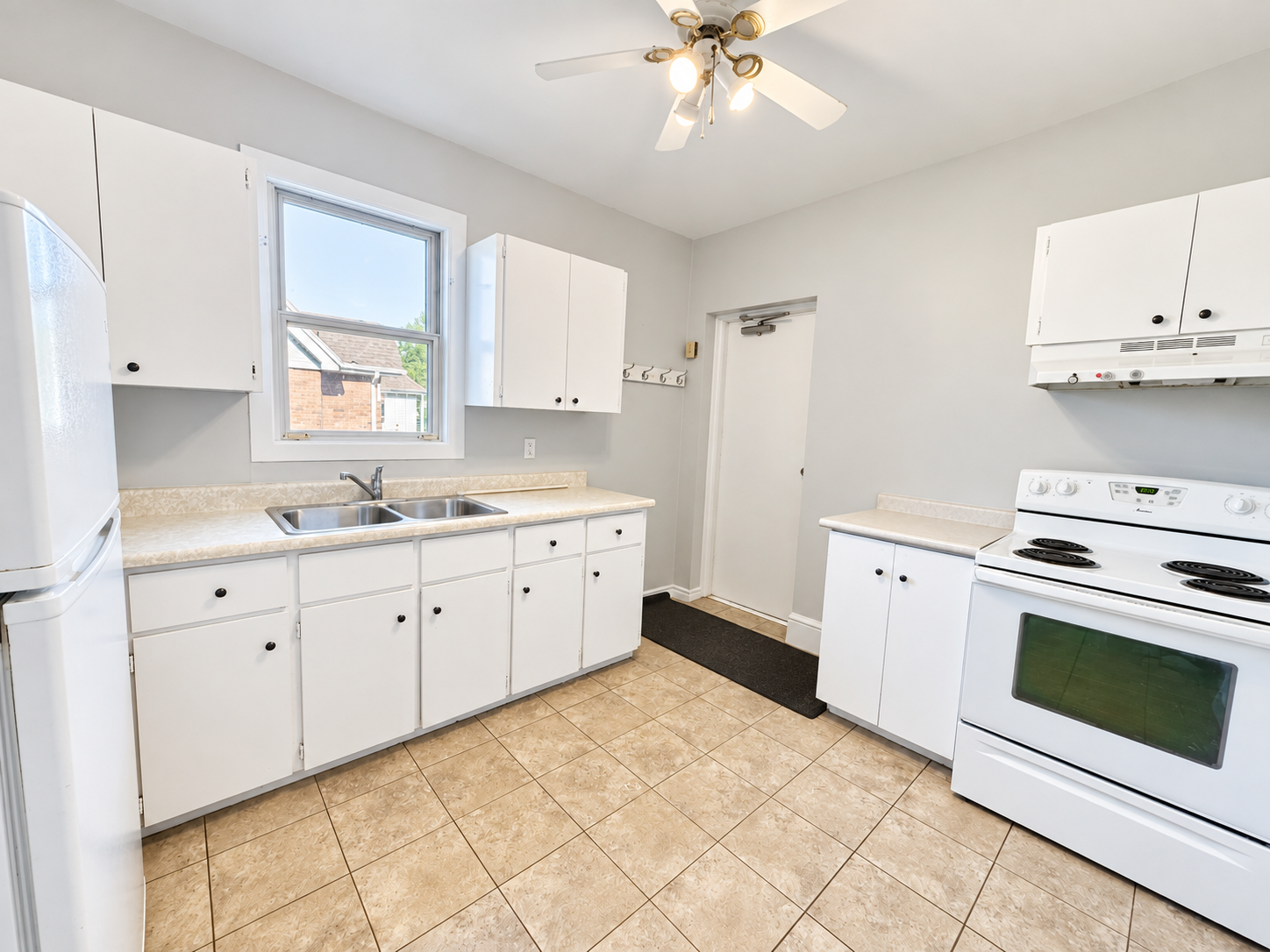 Unit 2-47 Delaware Avenue, Hamilton, ON, L8M 1T5 - 2