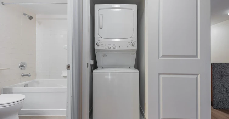 318-1 Michael Power Place, Toronto, ON, M9A 0A1 - 16