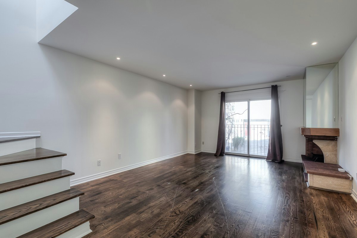 113 Earl Place, Toronto, ON, M4Y 1M4 - 7