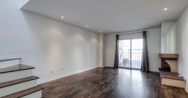 113 Earl Place, Toronto, ON, M4Y 1M4 - 7