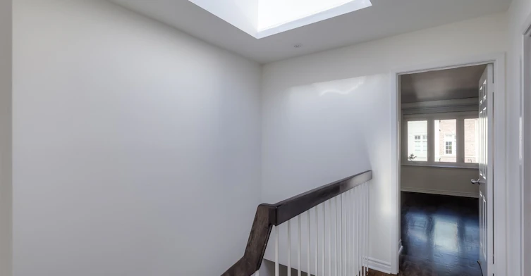 113 Earl Place, Toronto, ON, M4Y 1M4 - 18