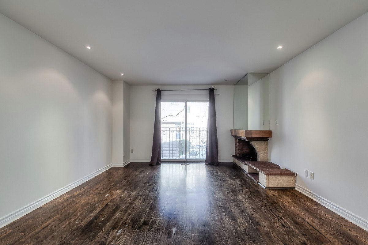 113 Earl Place, Toronto, ON, M4Y 1M4 - 8
