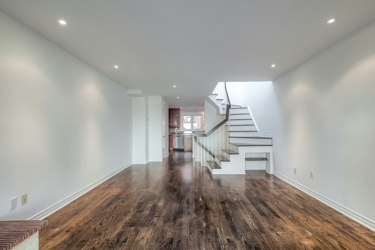 113 Earl Place, Toronto, ON, M4Y 1M4 - 12