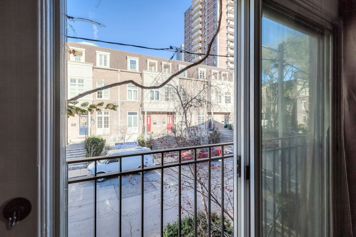 113 Earl Place, Toronto, ON, M4Y 1M4 - 9
