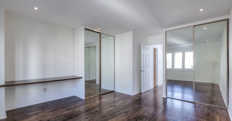 113 Earl Place, Toronto, ON, M4Y 1M4 - 23