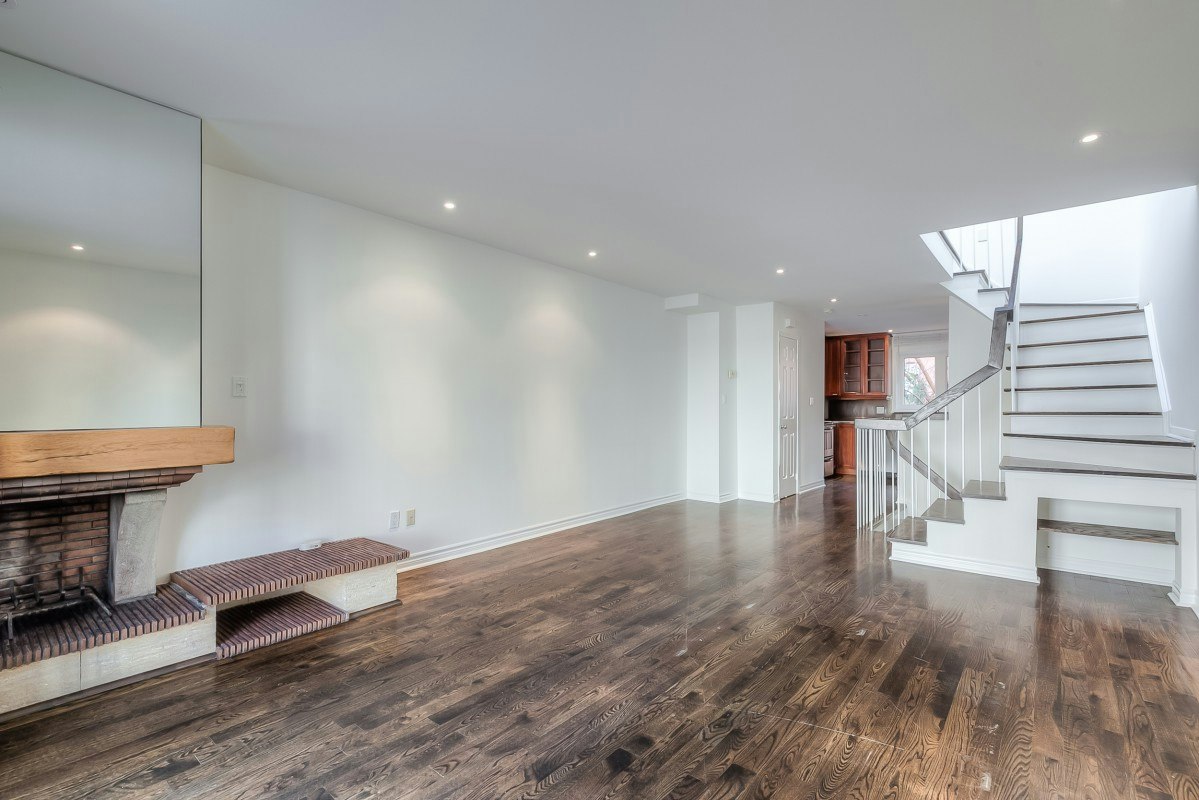 113 Earl Place, Toronto, ON, M4Y 1M4 - 11