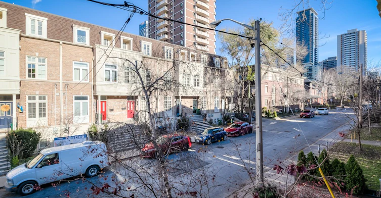 113 Earl Place, Toronto, ON, M4Y 1M4 - 10