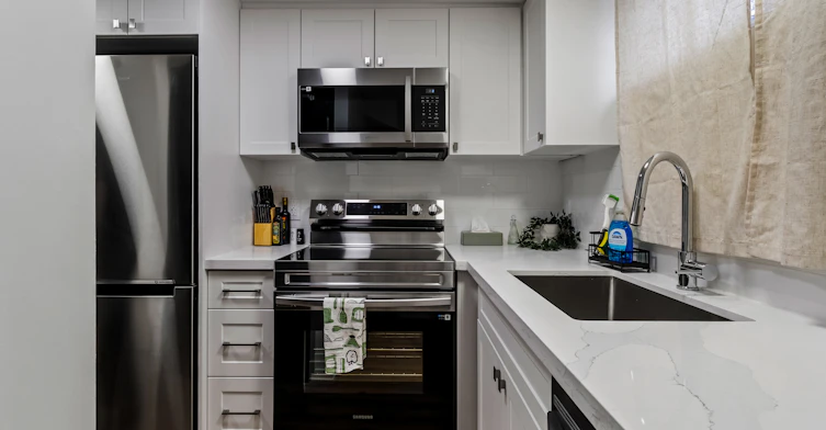 Unit 14-610 King Street E, Hamilton, ON, L8N 1E2