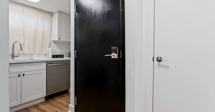 Unit 14-610 King Street E, Hamilton, ON, L8N 1E2 - 11