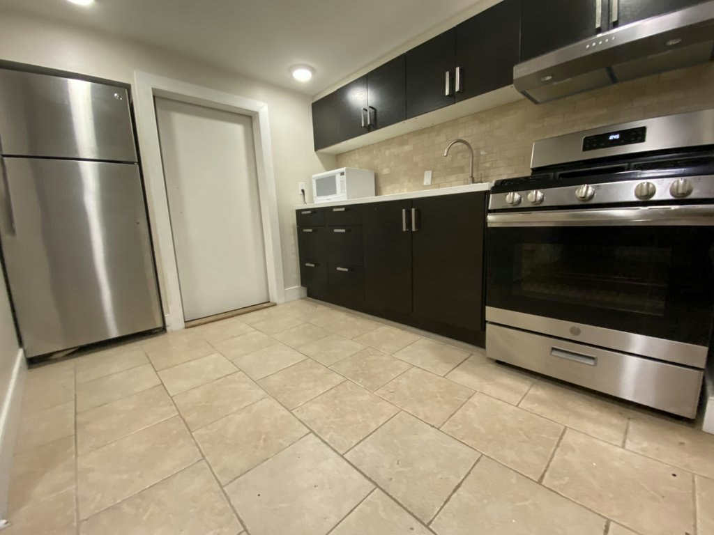 BSMT-14 Claremont Street, Toronto, ON, M6J 2M2 - 10