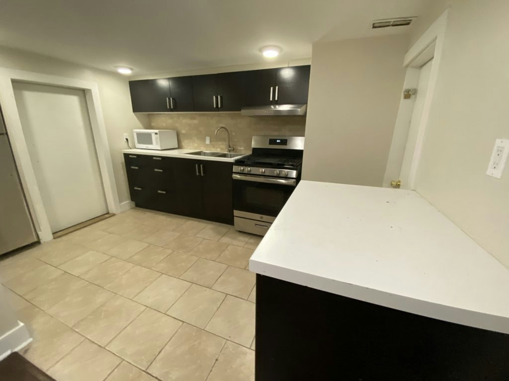 BSMT-14 Claremont Street, Toronto, ON, M6J 2M2 - 12