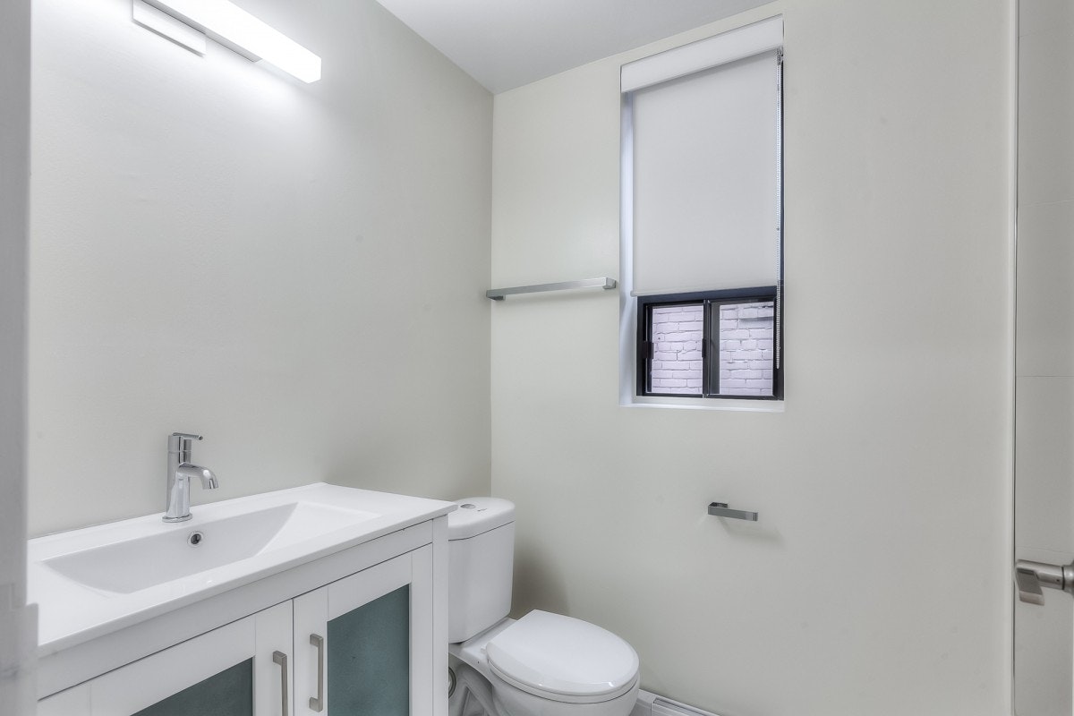 U205-240 Durie Street, Toronto, ON, M6S 3G1 - 10