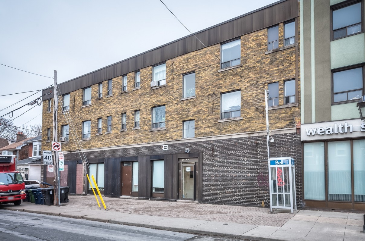 U205-240 Durie Street, Toronto, ON, M6S 3G1 - 13