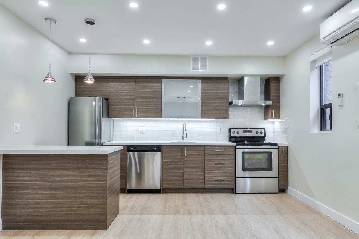 U205-240 Durie Street, Toronto, ON, M6S 3G1 - 3
