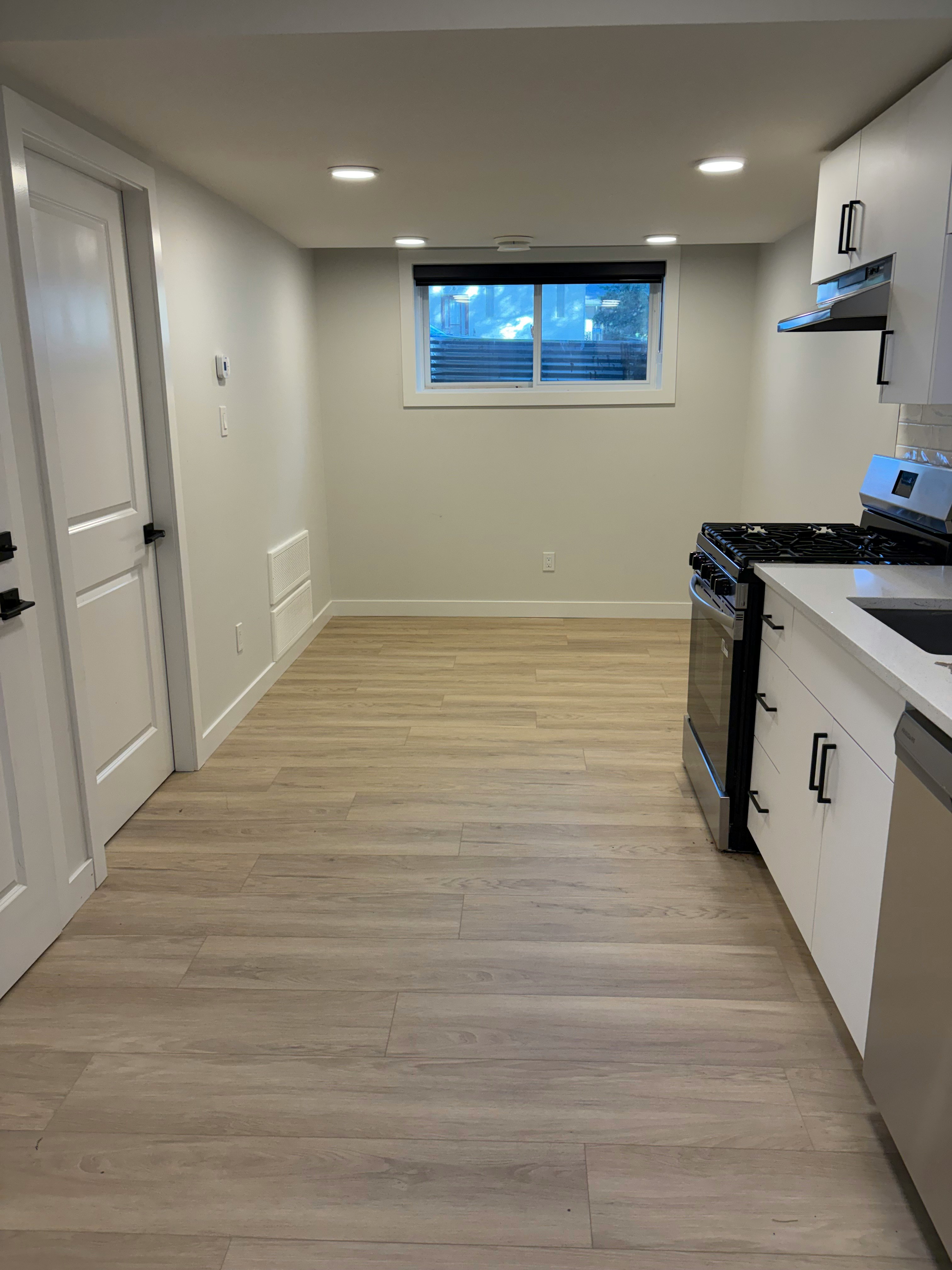 8903 123 Avenue Northwest, Edmonton, AB, T5B 3W6 - 3