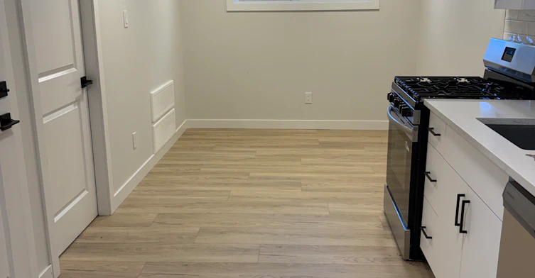 8903 123 Avenue Northwest, Edmonton, AB, T5B 3W6 - 3