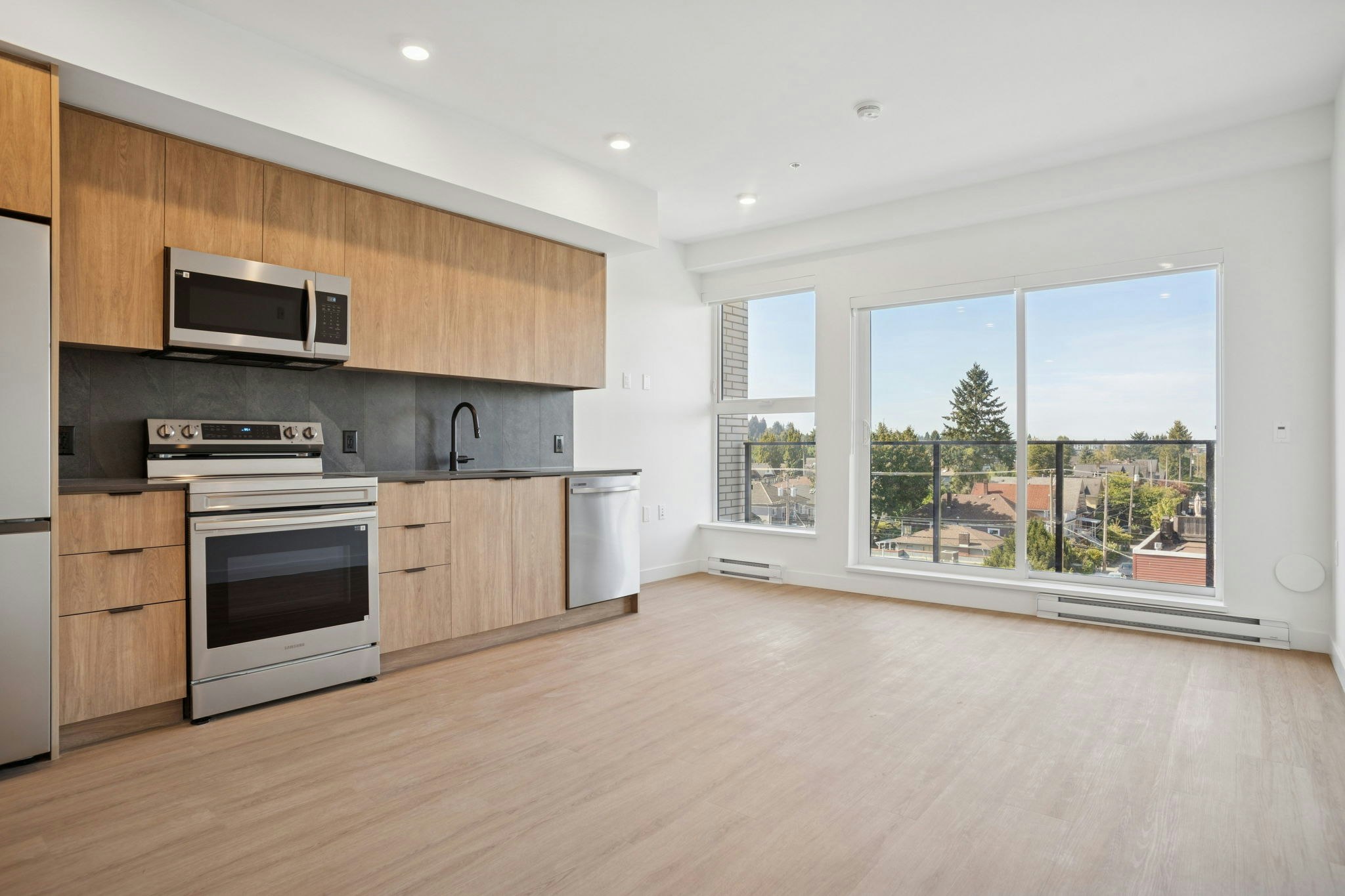 219 East 24th Avenue, Vancouver, BC, V5V 0K2 - 5