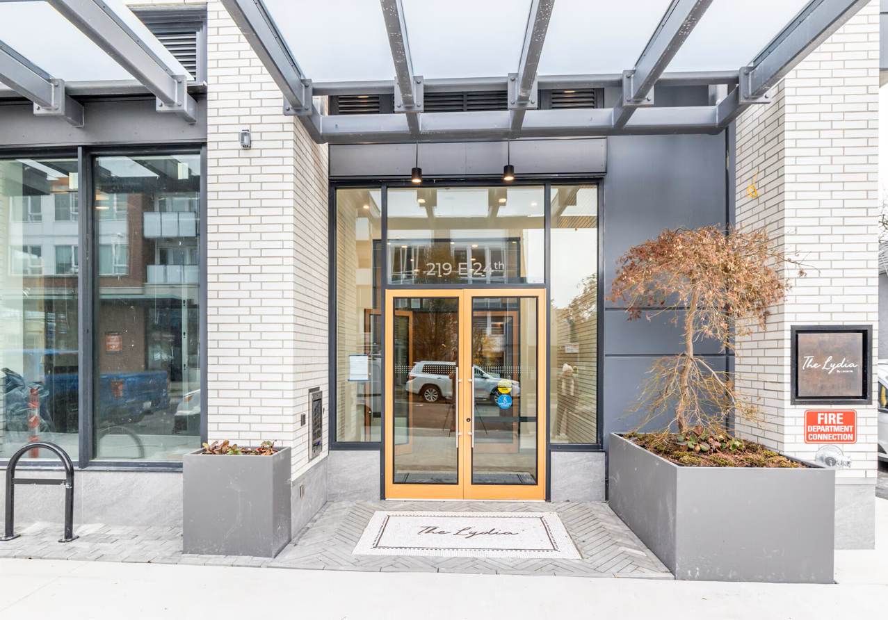 219 East 24th Avenue, Vancouver, BC, V5V 0K2 - 2