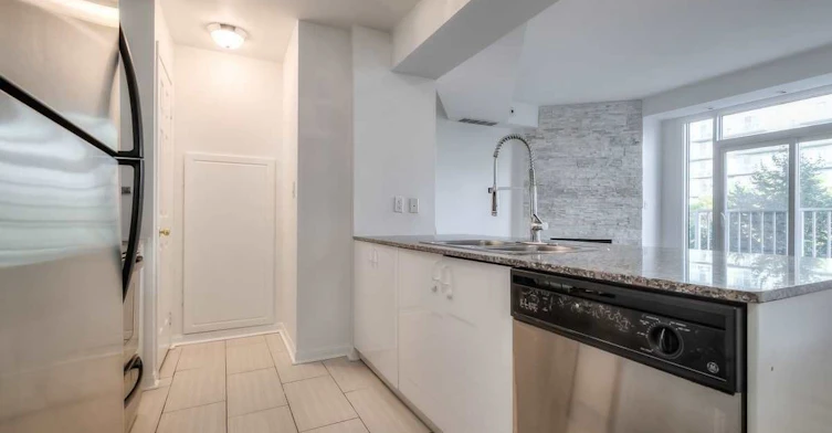 627-38 Stadium Road, Toronto, ON, M5V 3P4 - 7