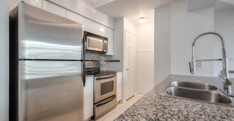 627-38 Stadium Road, Toronto, ON, M5V 3P4 - 6
