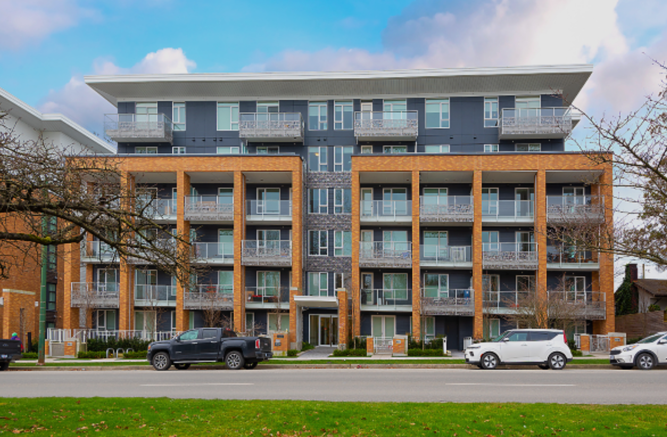 6933 Cambie Street, Vancouver, BC, V6P 3H4