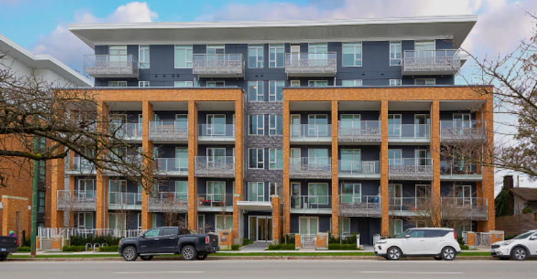 6933 Cambie Street, Vancouver, BC, V6P 3H4