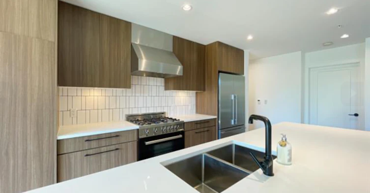 6933 Cambie Street, Vancouver, BC, V6P 3H4 - 16