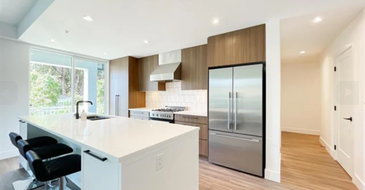 6933 Cambie Street, Vancouver, BC, V6P 3H4 - 12