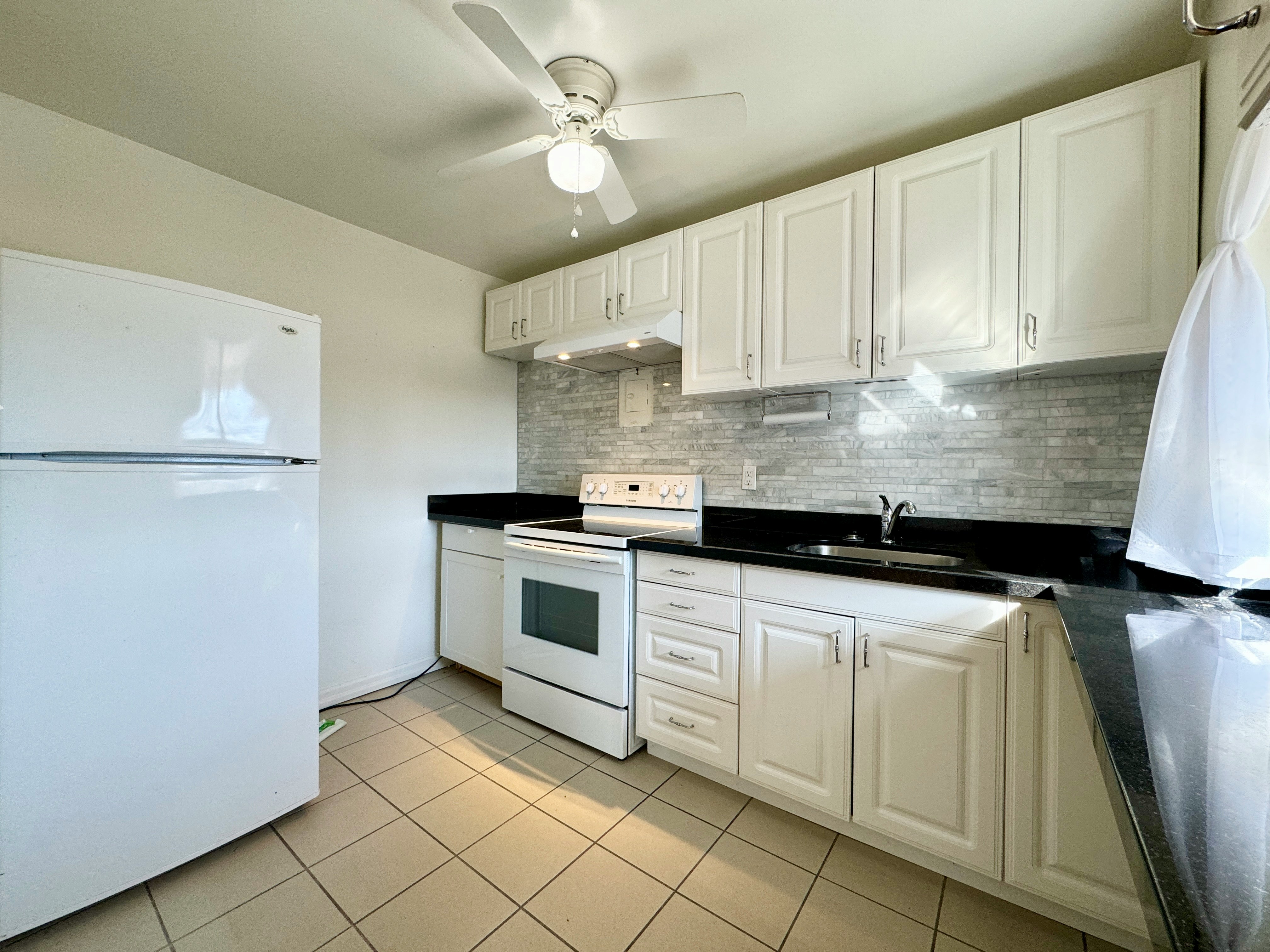 11-2696 Lake Shore Boulevard W, Toronto, ON, M8V 1G8