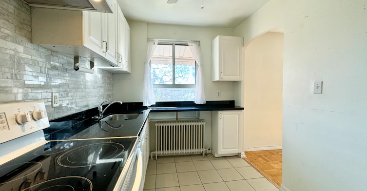 11-2696 Lake Shore Boulevard W, Toronto, ON, M8V 1G8 - 2